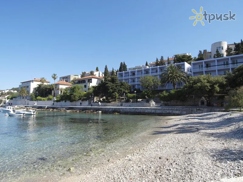 Фото отеля Villa Dalmacija Hotel & Lodge 3* о. Хвар Хорватія пляж