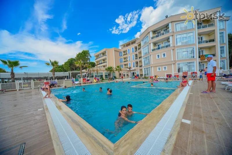 Фото отеля Klajdi Hotel 4* Дуррес Албанія екстер'єр та басейни