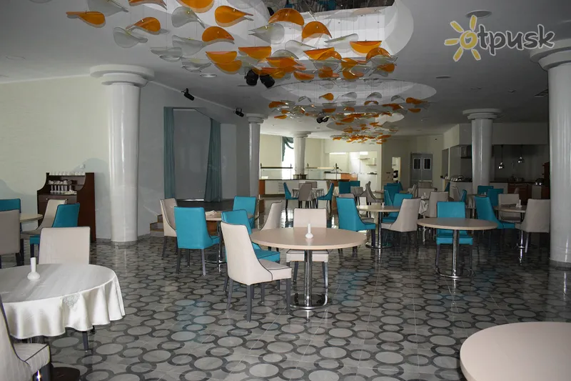 Фото отеля Castello Mare Hotel & Wellness Resort 5* Kobuleti Gruzija bāri un restorāni