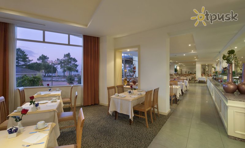 Фото отеля Porto Bay Falesia Hotel 4* Алгарве Португалия бары и рестораны