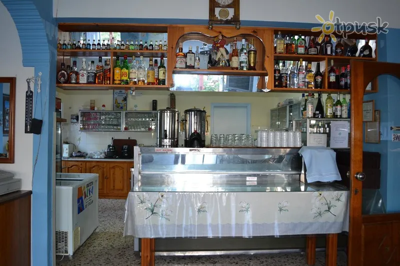Фото отеля Akis Hotel 2* о. Санторини Греция бары и рестораны