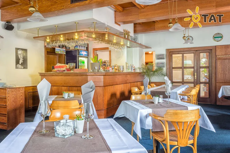 Фото отеля Carl-Inn Hotel 4* Прага Чехія бари та ресторани