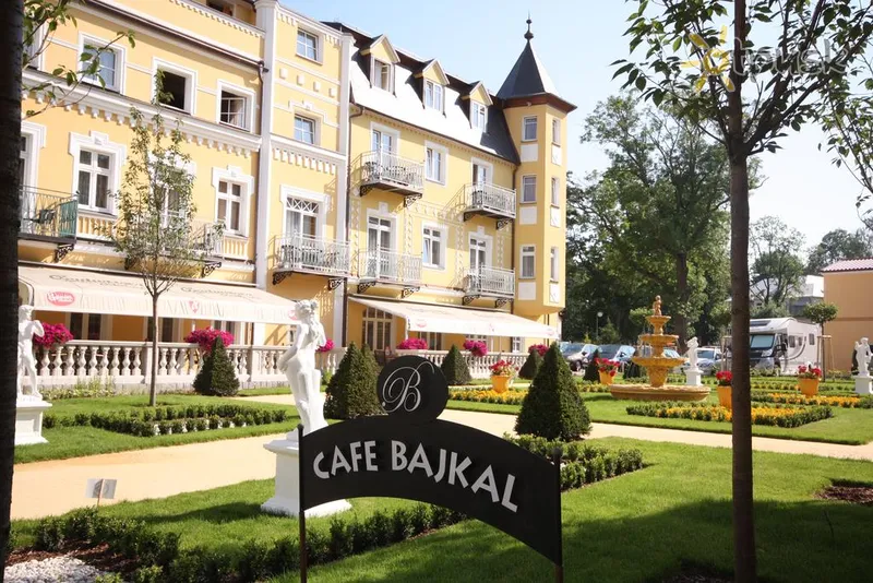 Фото отеля Bajkal Hotel 4* Frantiskove Laznė Čekija išorė ir baseinai