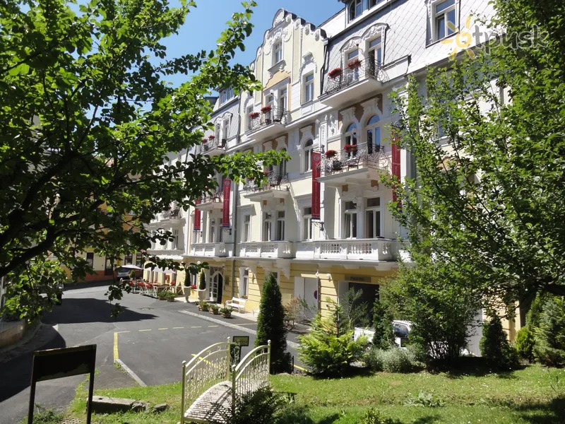 Фото отеля Romanza Residence Hotel 4* Marianske Lazne Čehu ārpuse un baseini