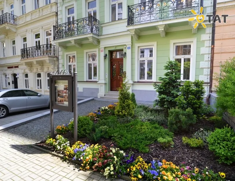 Фото отеля Premium Apartments 4* Карлові Вари Чехія екстер'єр та басейни