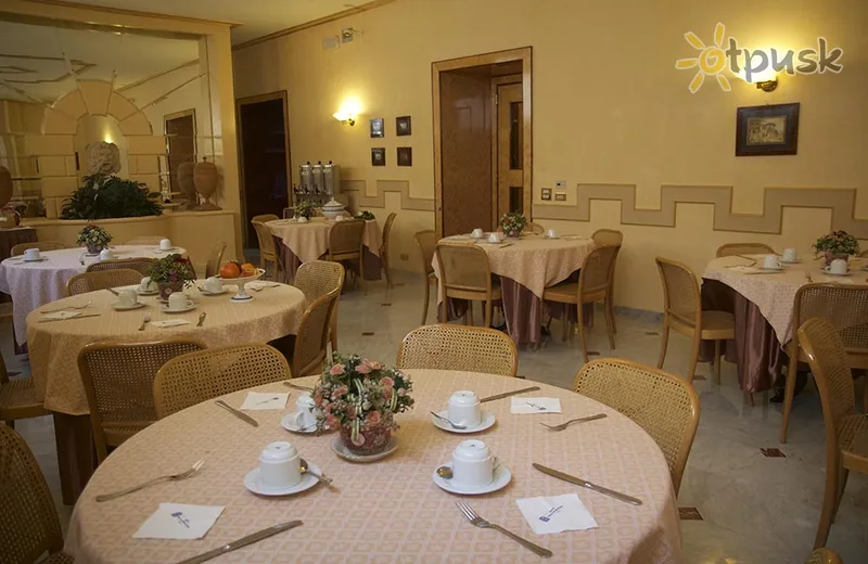 Фото отеля Nuovo Rebecchino Hotel 3* Неаполь Італія бари та ресторани