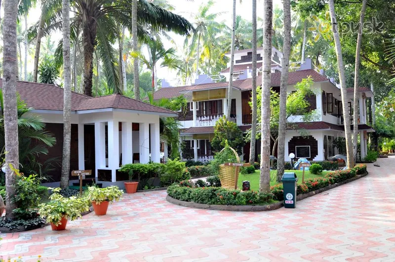 Фото отеля Akhil Beach Resort 2* Керала Індія екстер'єр та басейни