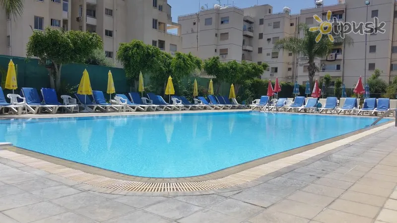 Фото отеля Lobelia Park Beach Annex 3* Limasolis Kipras išorė ir baseinai