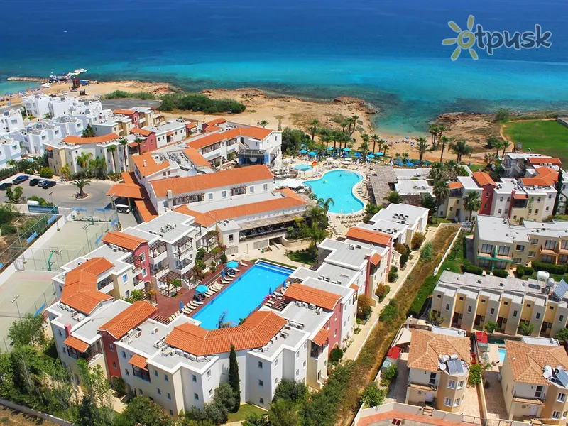 Фото отеля Louis Althea Beach 4* Protaras Kipras išorė ir baseinai