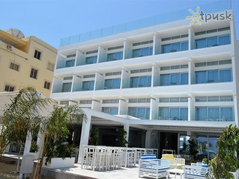 Фото отеля Island Boutique Hotel 4* Larnaka Kipras išorė ir baseinai
