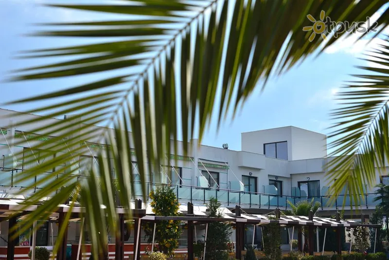 Фото отеля Te Stela Resort 4* Тирана Албанія екстер'єр та басейни