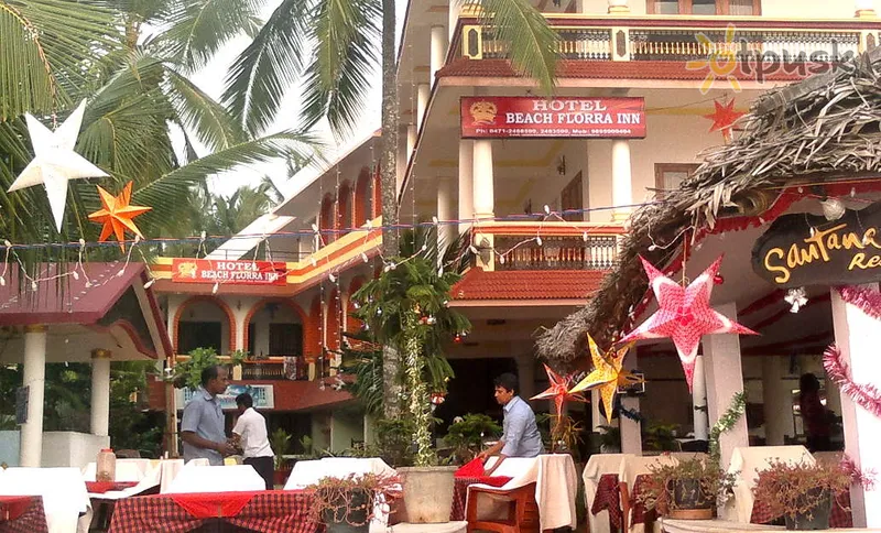 Фото отеля Beach Florra Inn Hotel 2* Šiaurės Goa Indija išorė ir baseinai