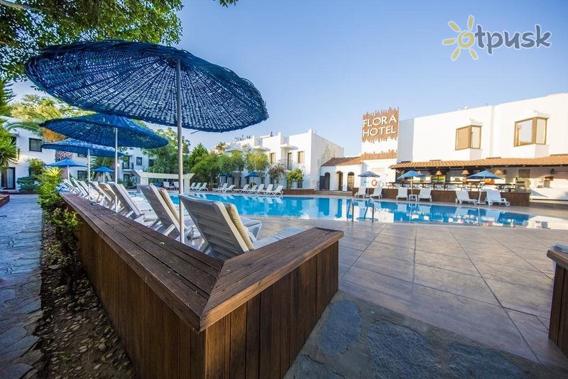 Фото отеля Club Flora Hotel 3* Бодрум Турция экстерьер и бассейны