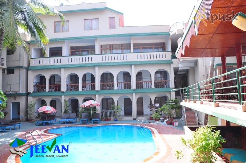 Фото отеля Jeevan Beach Resort Kovalam 3* Керала Індія екстер'єр та басейни