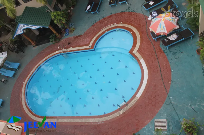Фото отеля Jeevan Beach Resort Kovalam 3* Керала Індія екстер'єр та басейни