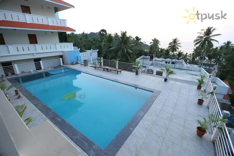 Фото отеля Samudra Theeram Beach Resort 3* Керала Индия экстерьер и бассейны