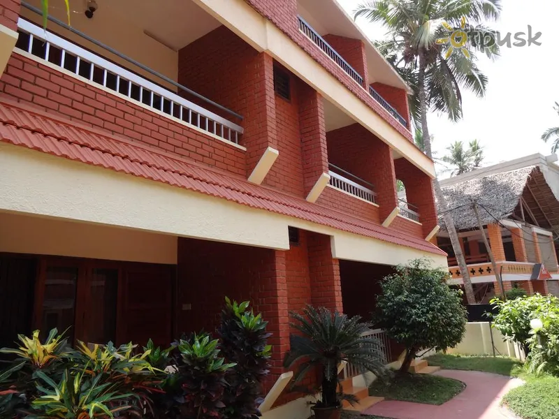 Фото отеля Thushara Hotel 3* Kerala Indija ārpuse un baseini