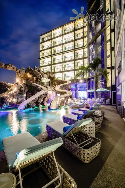 Фото отеля Centara Azure Hotel Pattaya 4* Паттайя Таїланд екстер'єр та басейни