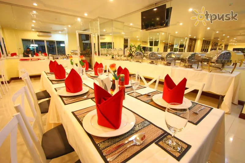 Фото отеля Suksabai Resort Pattaya 4* Pataja Taizeme bāri un restorāni