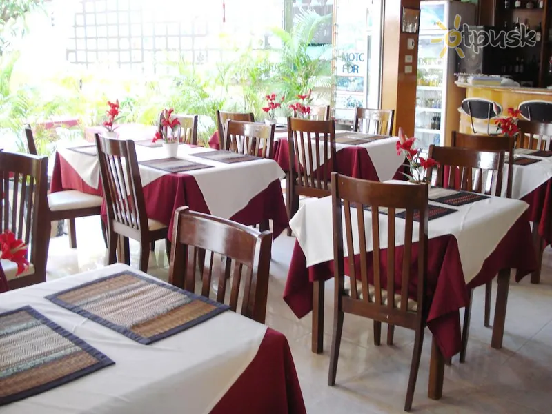 Фото отеля Lamai Guesthouse 2* о. Пхукет Таиланд бары и рестораны