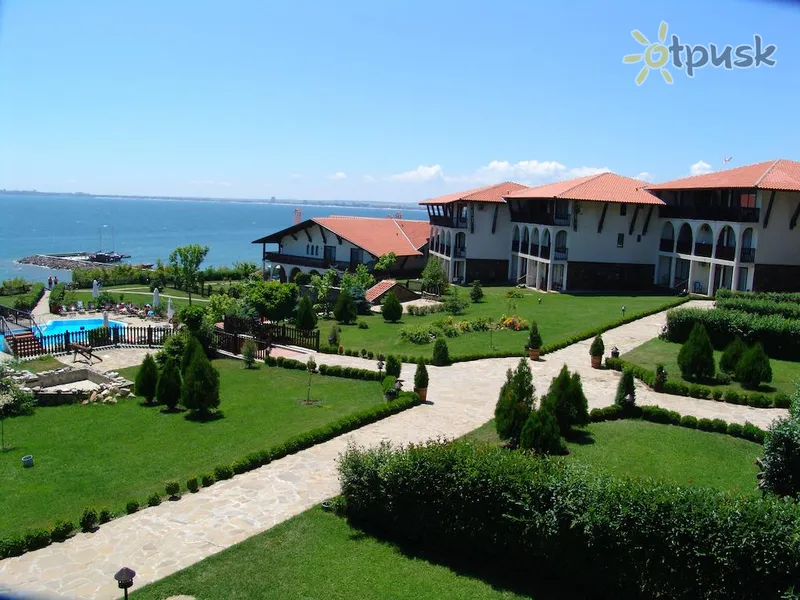Фото отеля Dinevi Resort First Line Premium 4* Šventasis Vlasas Bulgarija išorė ir baseinai