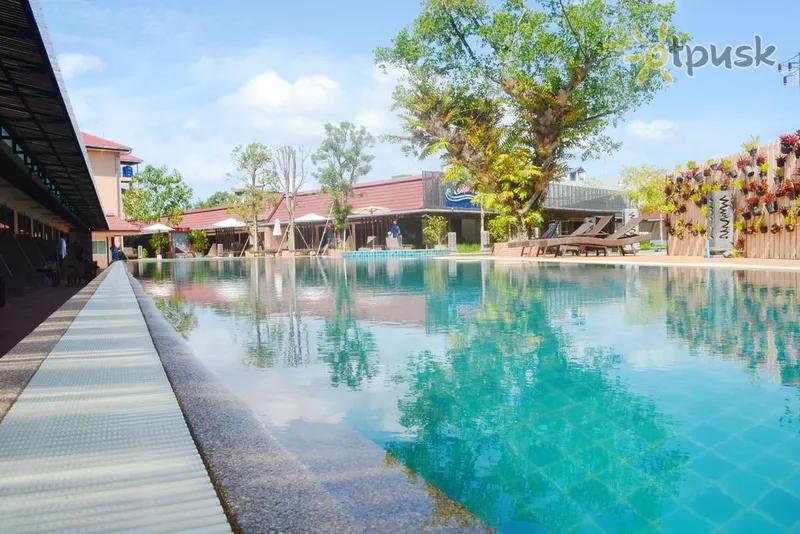 Фото отеля Naina Resort & Spa 4* о. Пхукет Таиланд экстерьер и бассейны