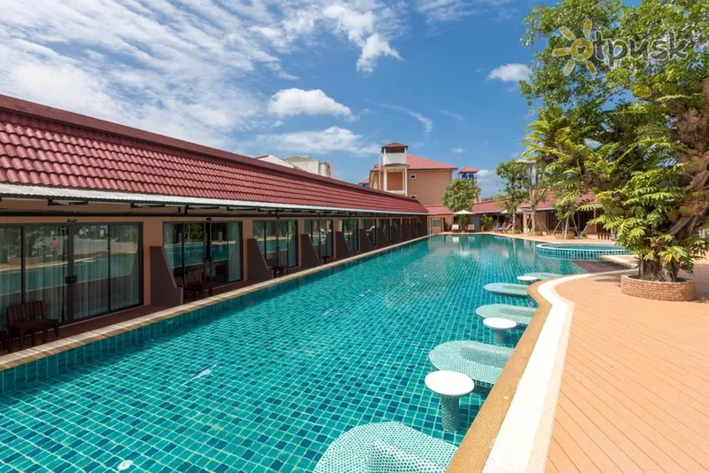 Фото отеля Naina Resort & Spa 4* о. Пхукет Таиланд экстерьер и бассейны