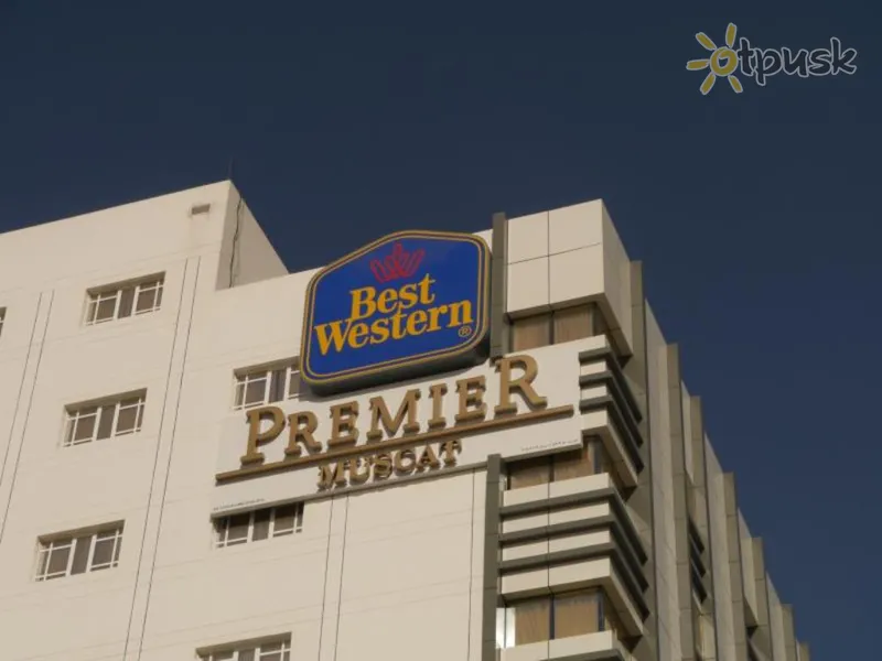 Фото отеля Best Western Premier Muscat 4* Маскат Оман экстерьер и бассейны
