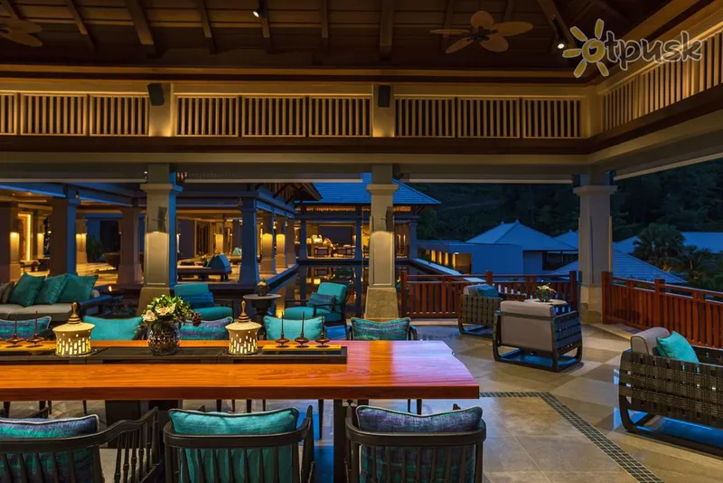 Фото отеля Phuket Marriott Resort & Spa Nai Yang Beach 5* о. Пхукет Таиланд бары и рестораны