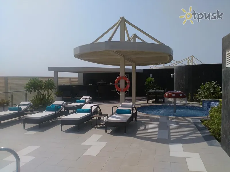 Фото отеля Grand Millennium Muscat 4* Маскат Оман экстерьер и бассейны