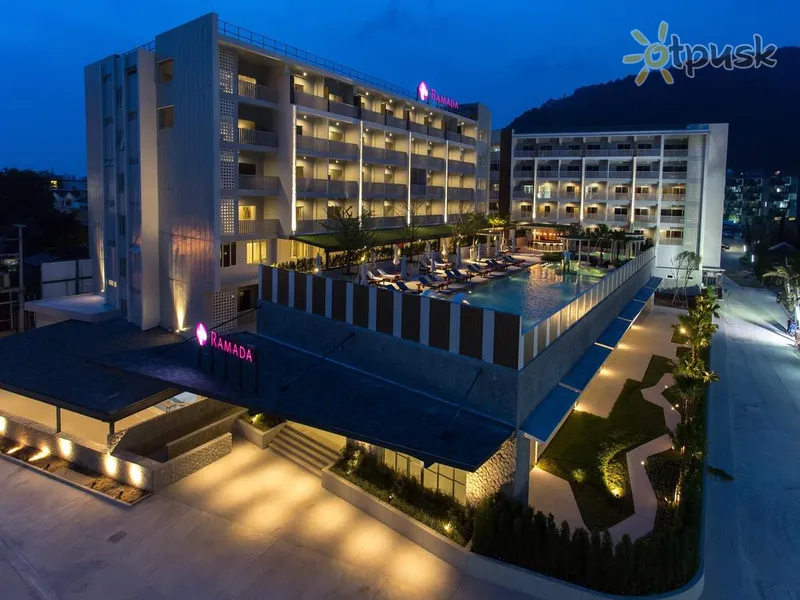 Фото отеля Ramada by Wyndham Phuket Patong 4* о. Пхукет Таїланд екстер'єр та басейни