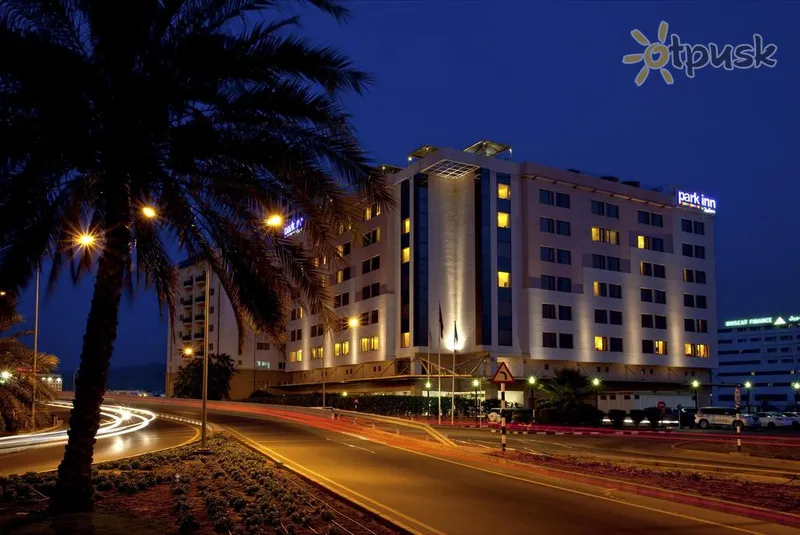 Фото отеля Park Inn by Radisson Muscat 4* Маскат Оман екстер'єр та басейни