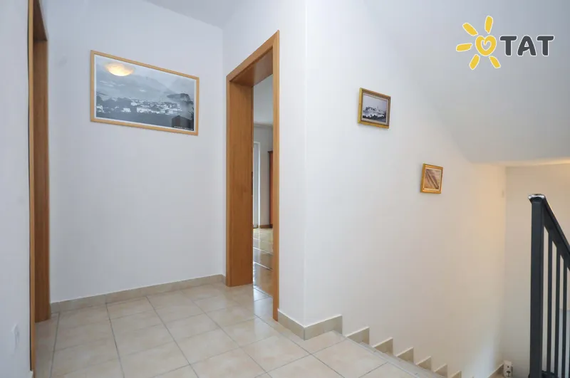 Фото отеля Sladana Villa 3* Будва Чорногорія лобі та інтер'єр