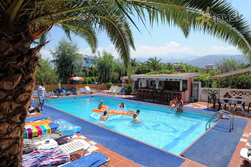 Фото отеля Primavera Beach Studios & Apartments 3* Kreta – Heraklionas Graikija išorė ir baseinai