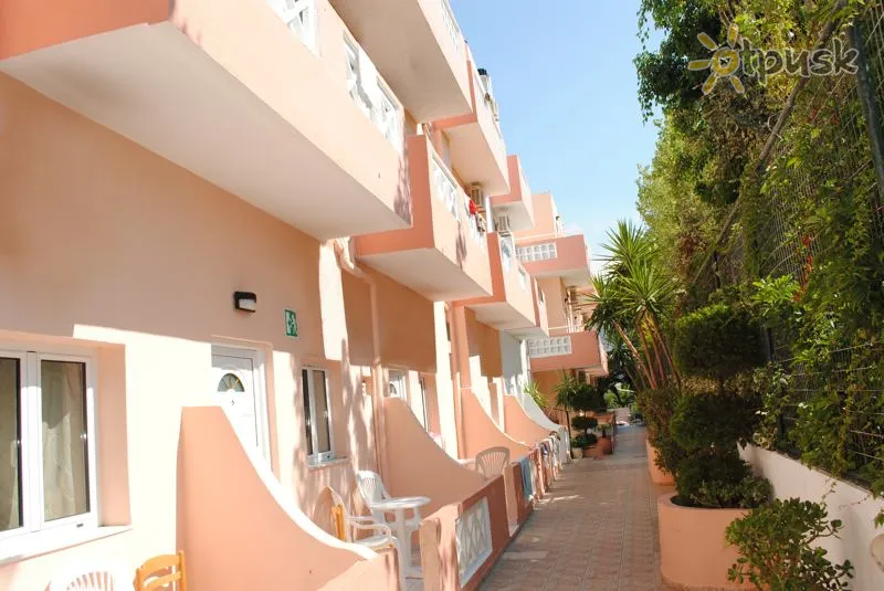 Фото отеля Primavera Beach Studios & Apartments 3* о. Крит – Ираклион Греция экстерьер и бассейны