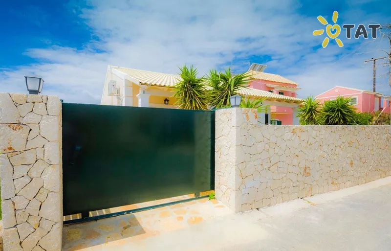 Фото отеля Ninos Villa 3* о. Корфу Греція екстер'єр та басейни