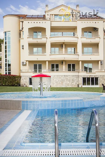 Фото отеля Llolla Aparthotel 3* Ульцинь Чорногорія екстер'єр та басейни