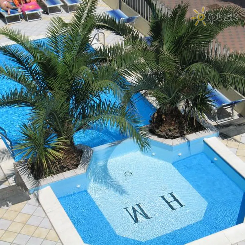 Фото отеля Mutacita 3* Ріміні Італія екстер'єр та басейни