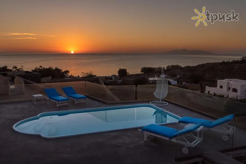Фото отеля Queen of Santorini Apartments 3* о. Санторіні Греція екстер'єр та басейни