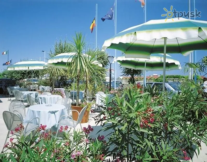 Фото отеля Margareth Hotel 3* Rimini Itālija ārpuse un baseini