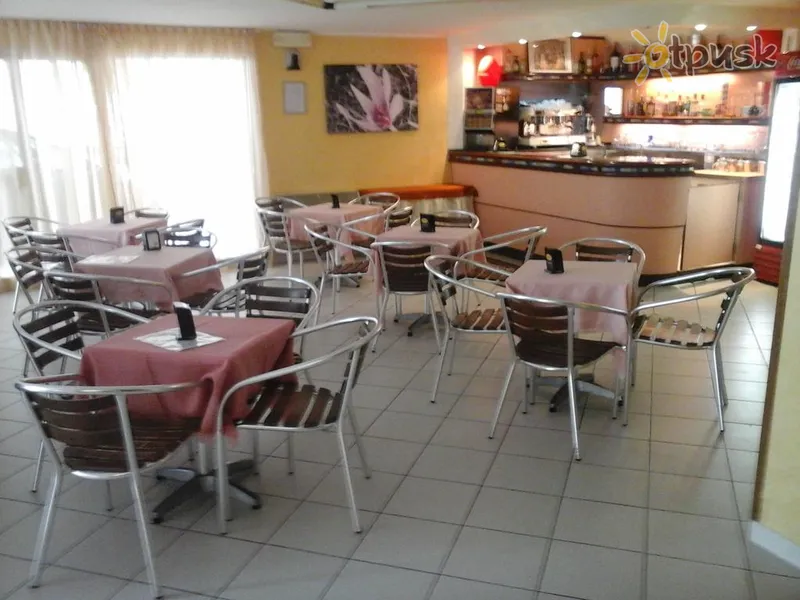 Фото отеля Half Moon Hotel 3* Rimini Itālija bāri un restorāni
