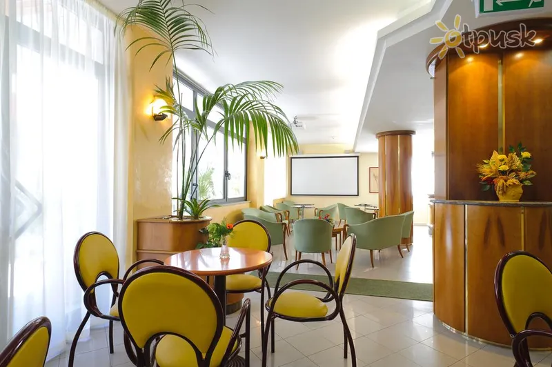 Фото отеля Petrarca Hotel 3* Rimini Itālija vestibils un interjers