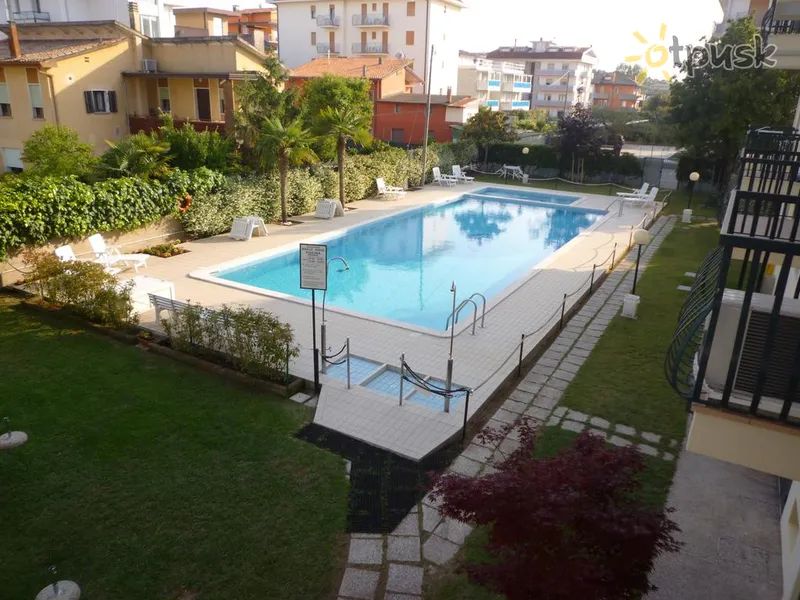 Фото отеля Rubino Apartment 3* Lido di Jesolo Itālija ārpuse un baseini