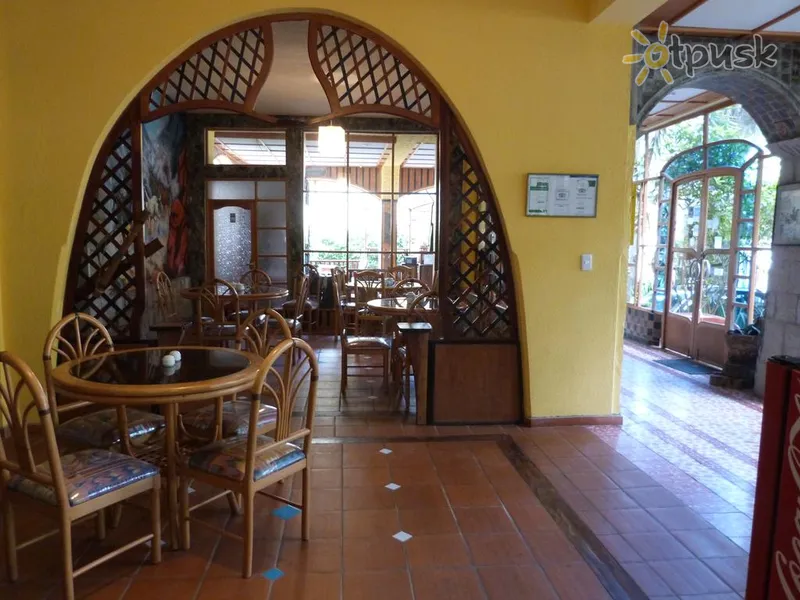Фото отеля Hosteria y Spa Isla de Banos 3* Баньос Еквадор лобі та інтер'єр