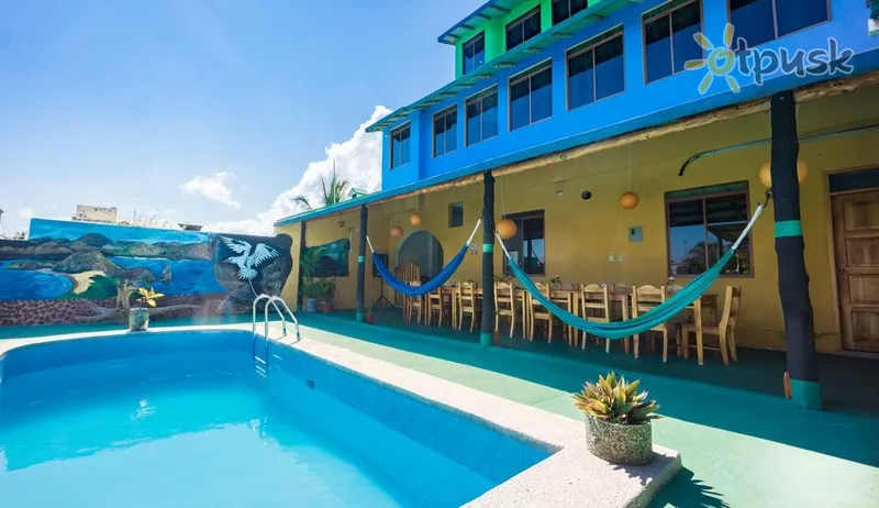 Фото отеля Galapagos Verde Azul 4* о. Санта Крус Эквадор экстерьер и бассейны