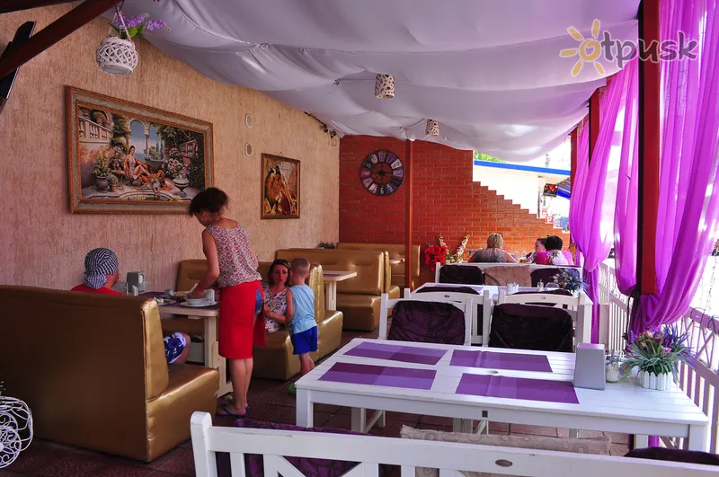 Фото отеля Дельфин 2* Затока Украина бары и рестораны