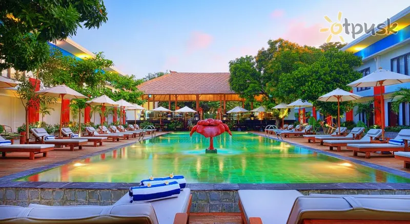 Фото отеля Ozz Hotel Kuta Bali 4* Kuta (Bali) Indonēzija ārpuse un baseini