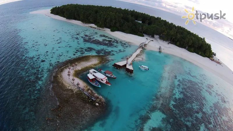 Фото отеля aaaVeee Natures Paradise 4* Dhaalu atolas Maldyvai išorė ir baseinai