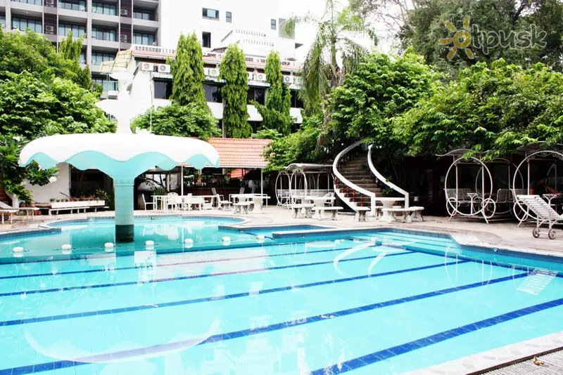 Фото отеля Seashore Pattaya Resort 3* Паттайя Таїланд екстер'єр та басейни