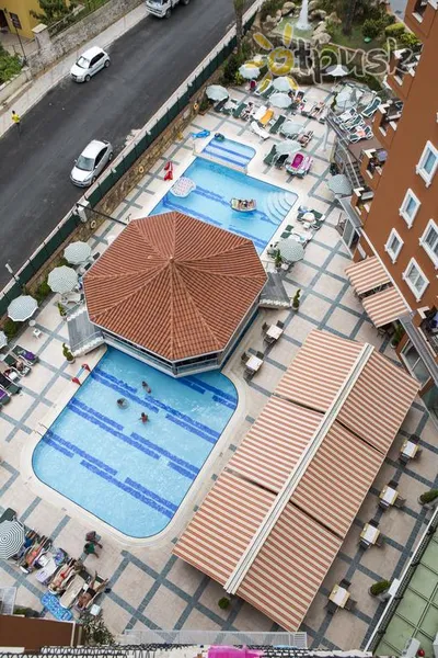 Фото отеля Villa Moonflower Aparts & Suites 4* Аланія Туреччина екстер'єр та басейни